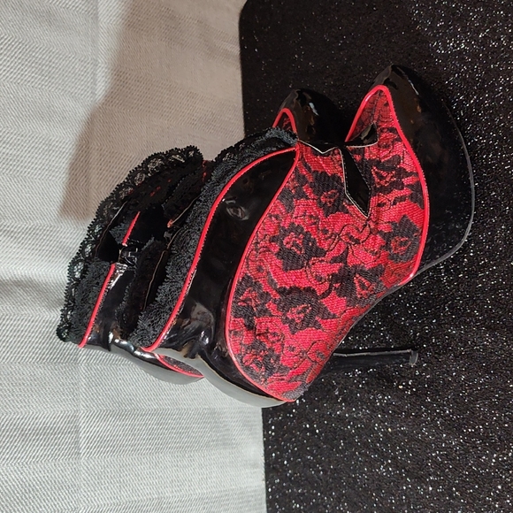 Ellie Ankle Boots - Picture 2 of 5